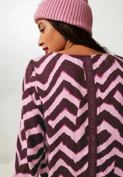 Street One Blusen*Bluse mit Zick Zack Muster intense aubergine
