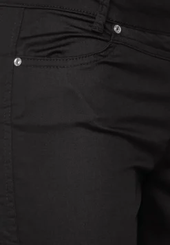 Street One Shorts*Casual Fit Caprihose Black