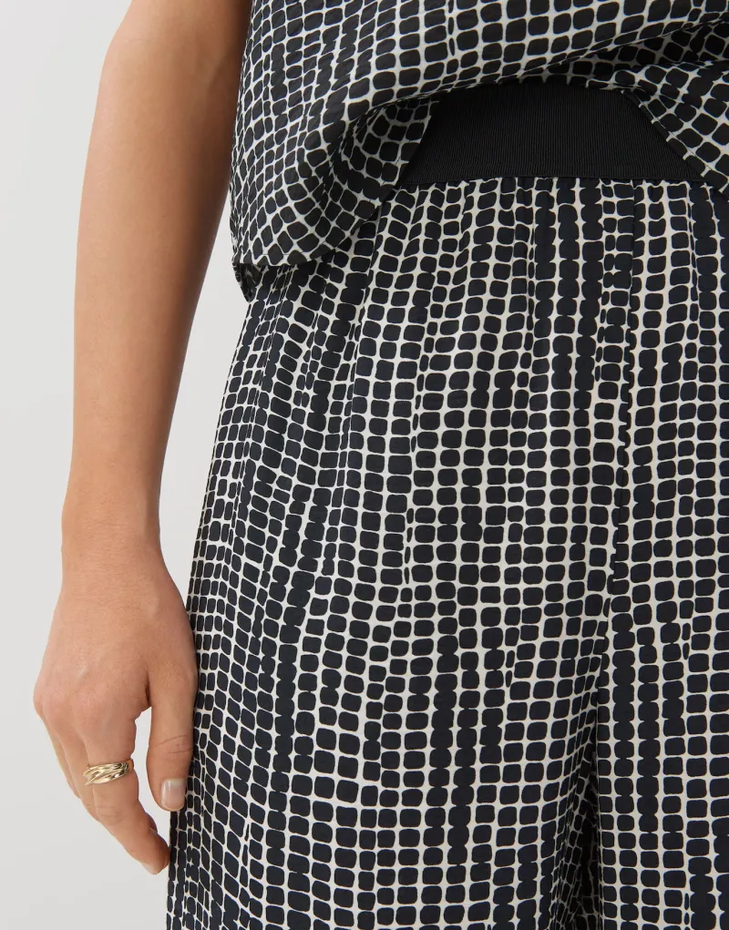 Someday Hosen*Cevil resort Black