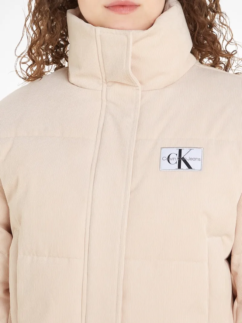 Calvin Klein Jeans Jacken*CORDUROY CROPPED PUFFER putty beige