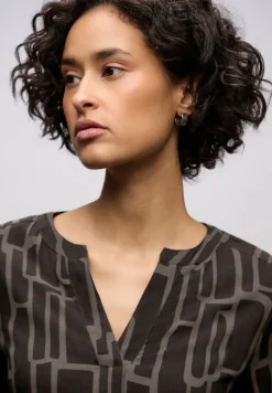 Street One Blusen*Gemusterte Tunika darkest brown