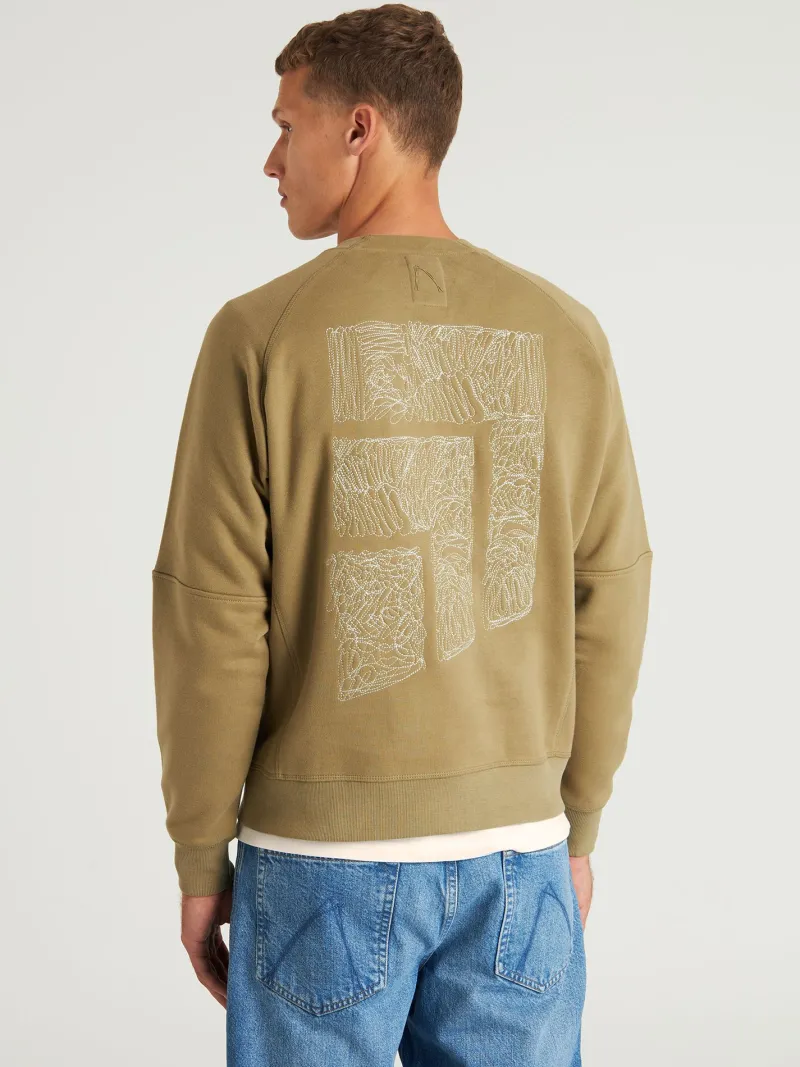 Chasin' Pullover & Sweatshirts*IDO olive