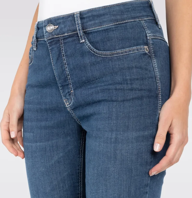 MAC Shorts*JEANS - DREAM SUN, DREAM Wonder light Denim blau2