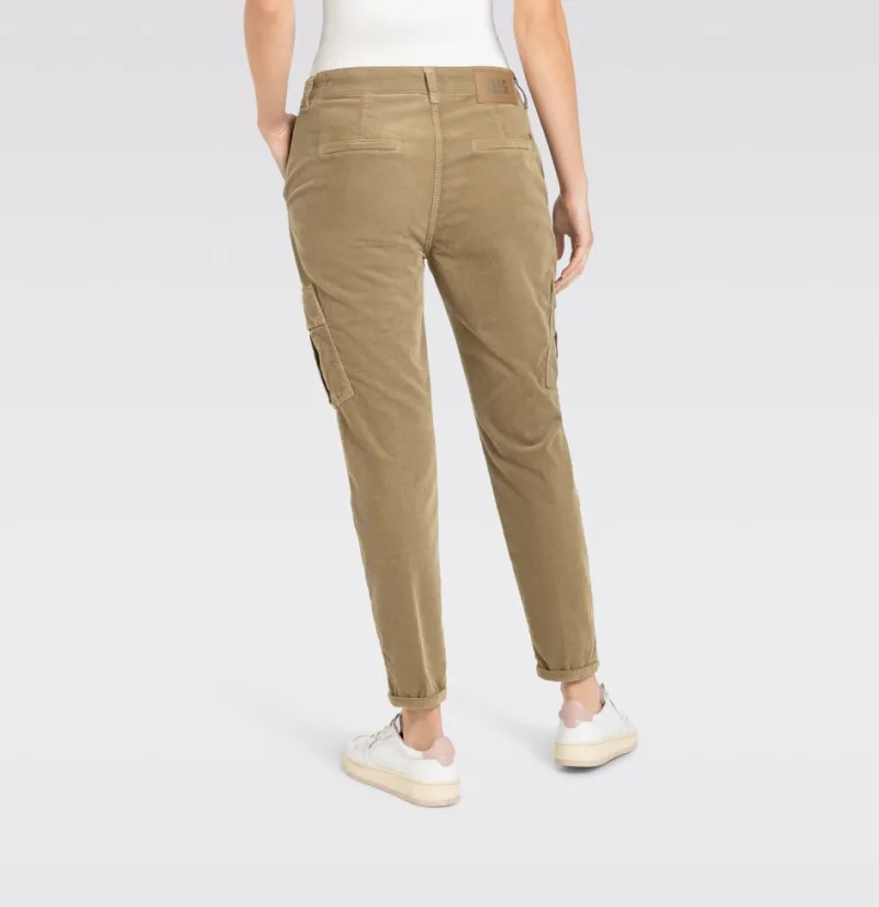 MAC Hosen*JEANS - RICH CARGO, Baby soft corduroy Grün