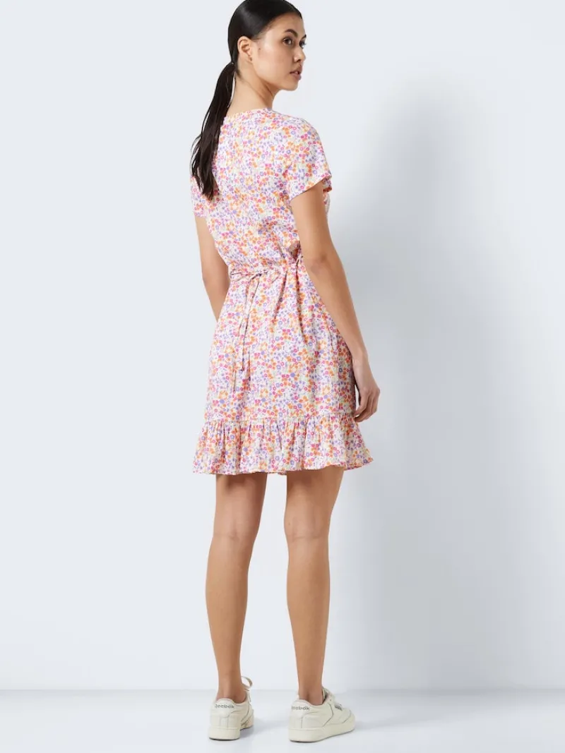 Noisy May Kleider*NMSABINA S/S SHORT DRESS Sugar Swizzle