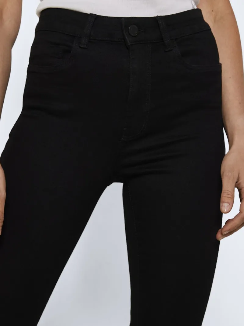 Noisy May Jeans*NMSALLIE HW SK FLARED VI023BL FWD NOOS Black