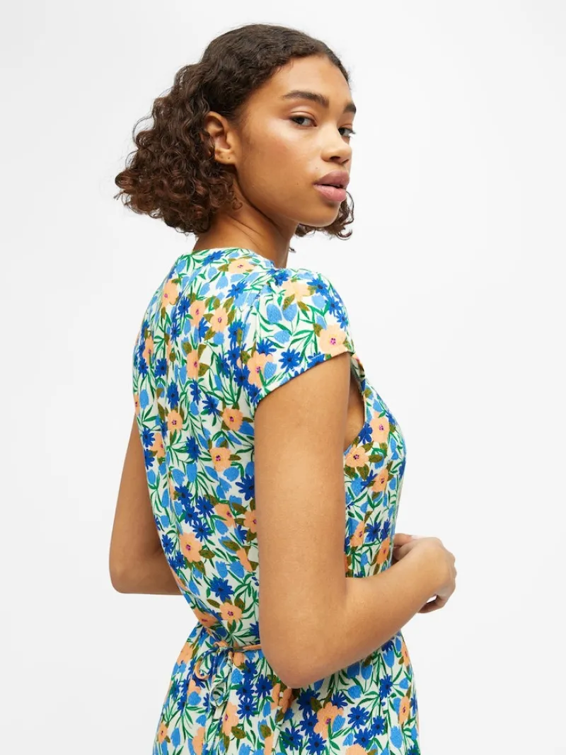 Object Kleider*OBJHIROMI S/S SHORT DRESS 126 Cloud Dancer