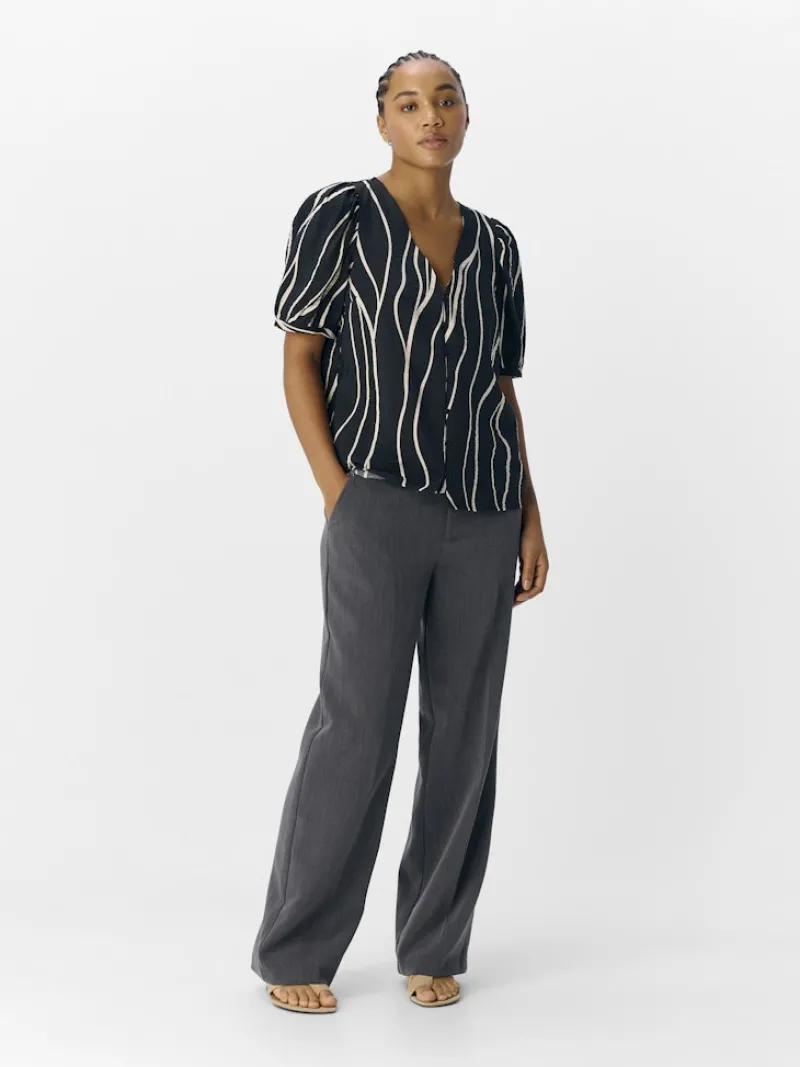 Object Blusen*OBJJACIRA S/S V-NECK TOP NOOS Black