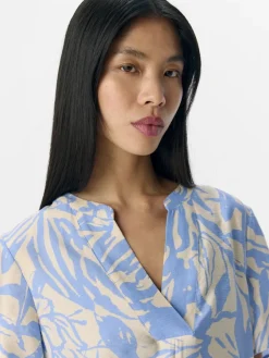 Object Blusen*OBJKARINA S/S RE V-NECK TOP NOOS sandshell