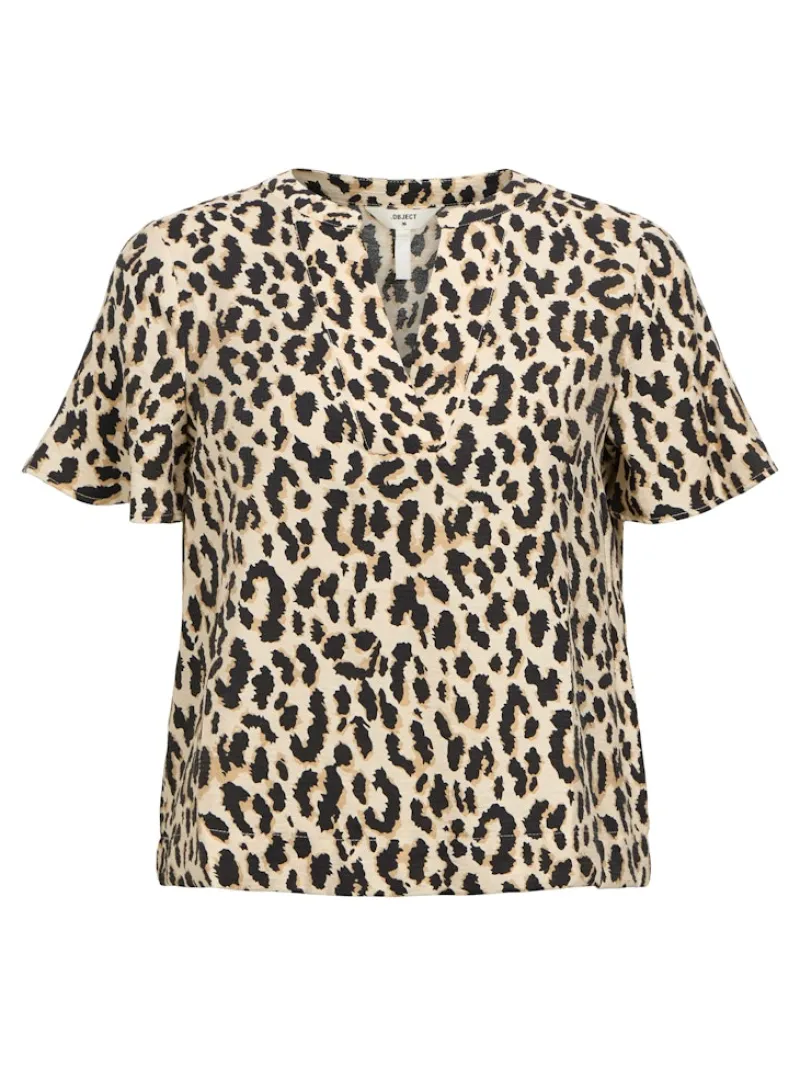Object Blusen*OBJKARINA S/S RE V-NECK TOP NOOS sandshell3