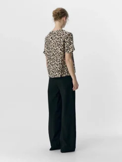 Object Blusen*OBJKARINA S/S RE V-NECK TOP NOOS sandshell3