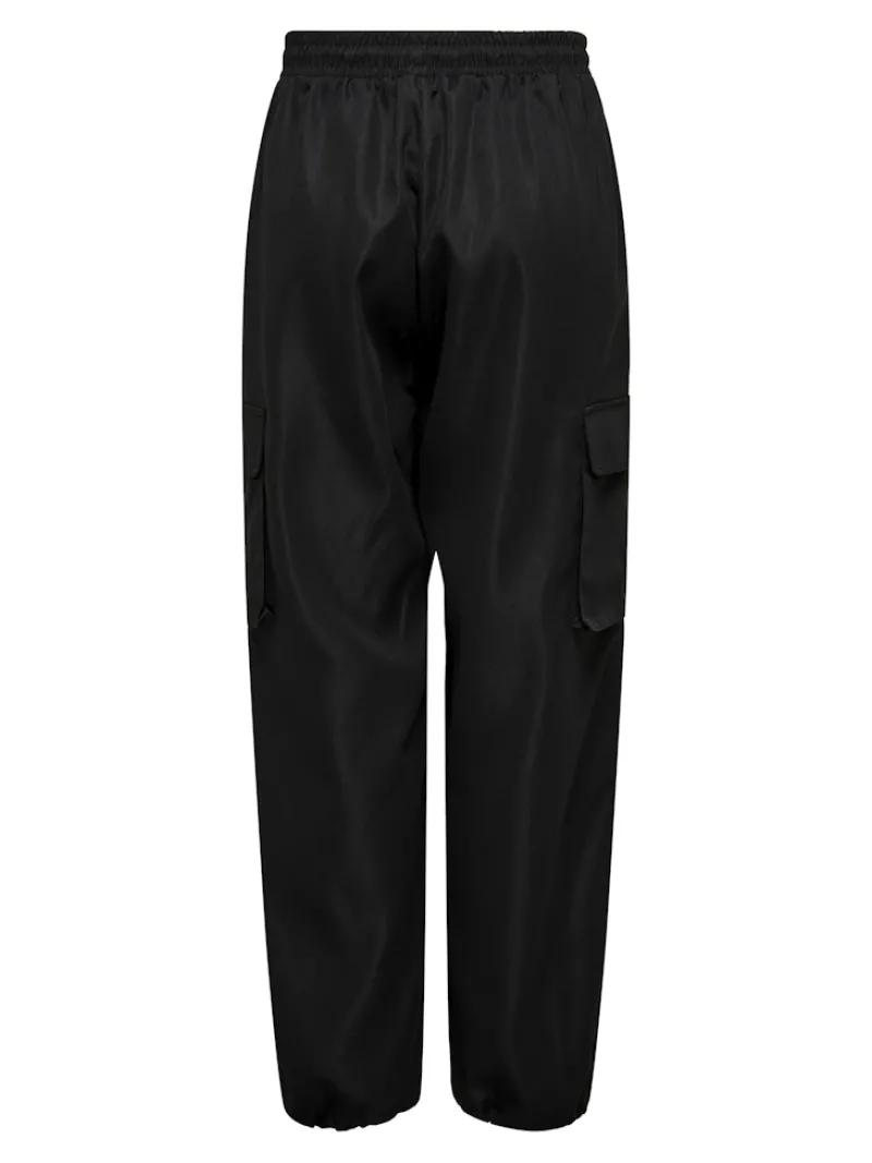 Only Hosen*ONLCASHI CARGO PANT WVN NOOS Black