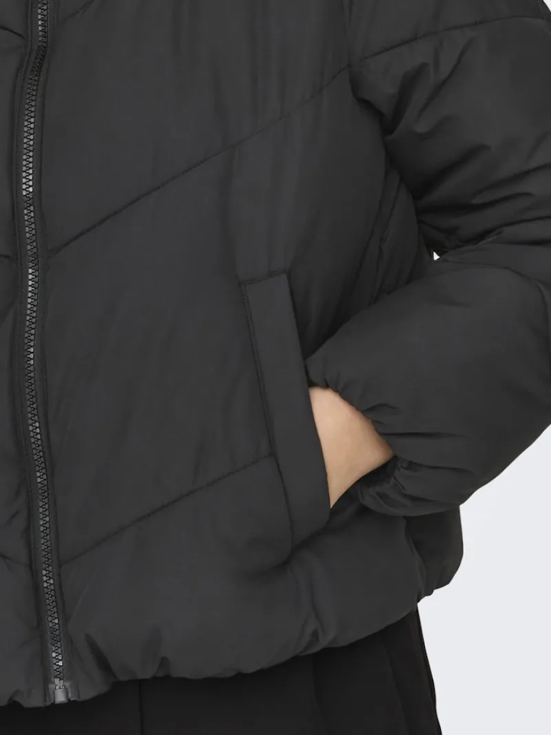 Only Jacken*ONLMAGGI LIFE SOLID PUFFER CC OTW Black