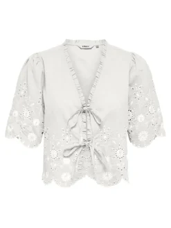 Only Blusen*ONLMIFFY S/S EMB TIE TOP NOOS WVN Cloud Dancer