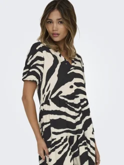 Only Kleider*ONLNOVA LIFE VIS S/S THEA DRESS WVN black1