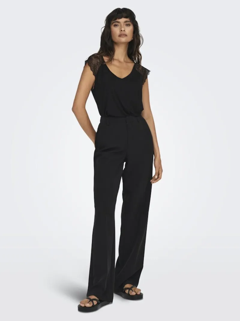 Only Shirts*ONLPETRA S/S LACE MIX TOP JRS Black