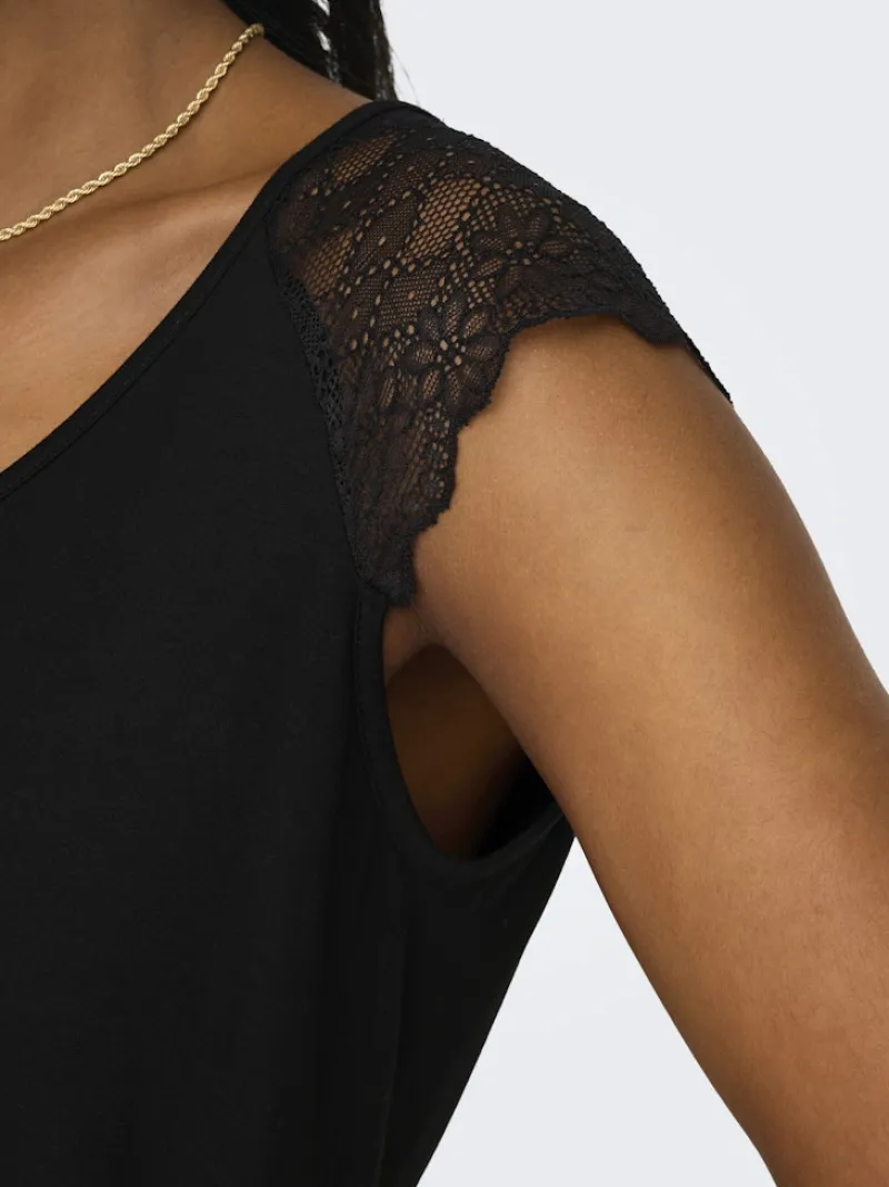 Only Shirts*ONLPETRA S/S LACE MIX TOP JRS Black