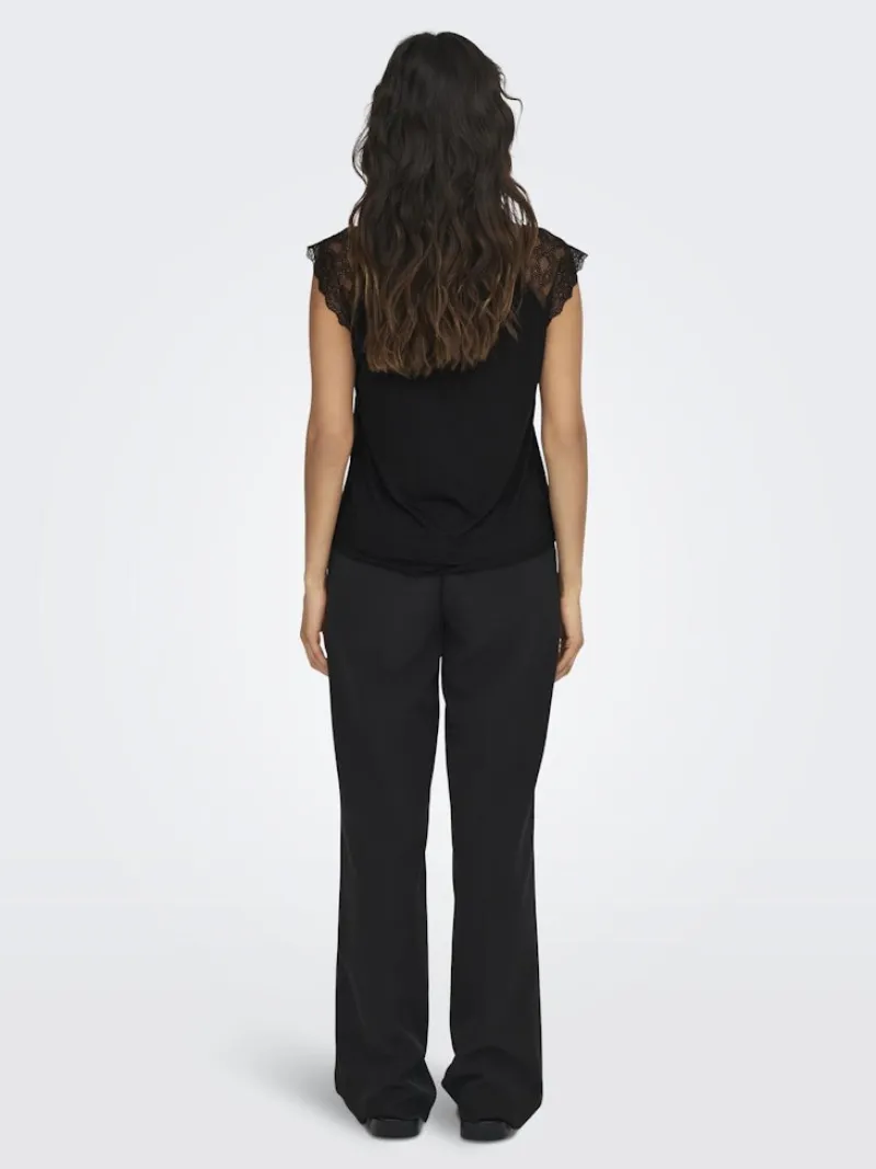 Only Shirts*ONLPETRA S/S LACE MIX TOP JRS Black
