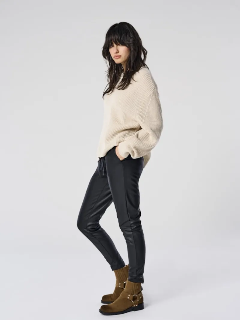 Only Hosen*ONLPOPTRASH LIFE EASY COATED PNT NOOS Black