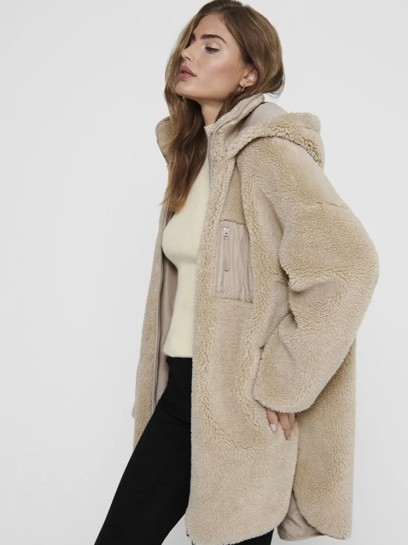 Only Jacken*ONLSASCHA SHERPA JACKET LIFE OTW NOOS cuban sand