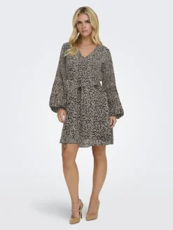 Only Kleider*ONLSTAR LIFE L/S PLISSE SLEEVE DRESS WVN Black