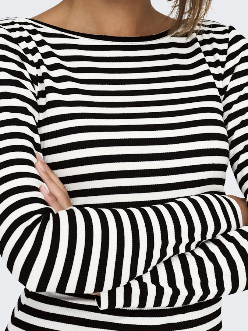 Only Shirts*ONLTRISTA L/S BOATNECK TOP BOX JRS black3