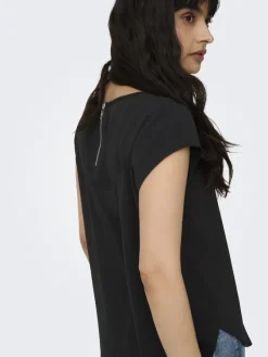 Only Blusen*ONLVIC S/S SOLID TOP NOOS WVN black1