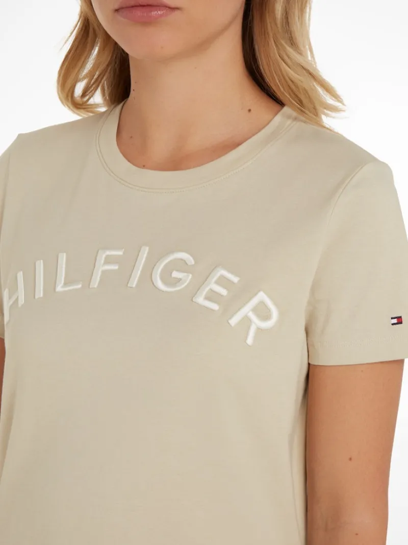 Tommy Hilfiger Shirts*REG HILFIGER VARSITY EMB C-NK SS light sandalwood