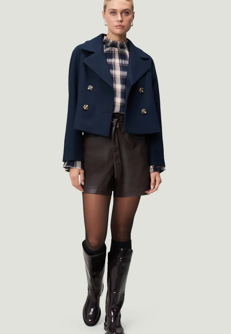 Zero Shorts*Shorts in Lederoptik mit Bindegürtel chocolate plum