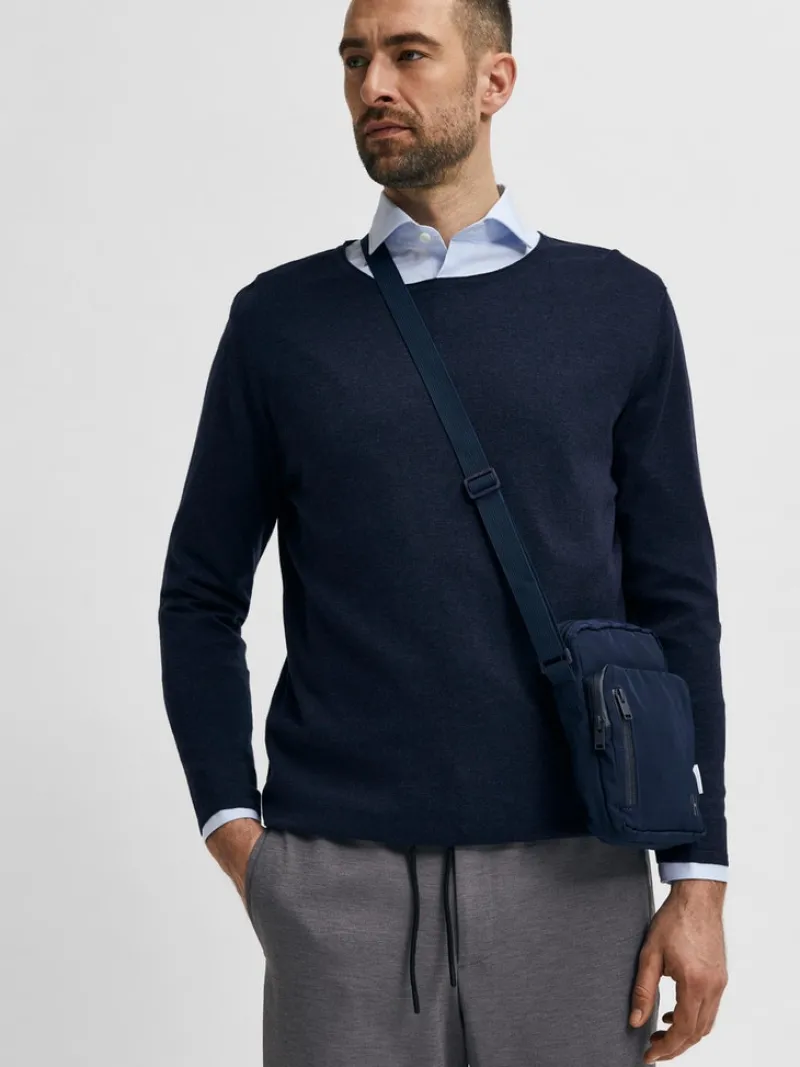 Selected Pullover & Sweatshirts*SLHROME LS KNIT CREW NECK NOOS Dark Sapphire