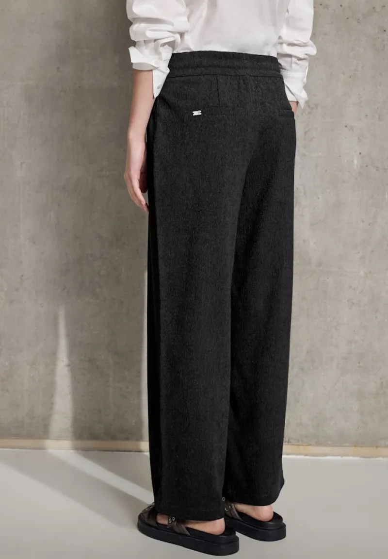STREET ONE STUDIO Hosen*Straight Leg Strukturhose Black