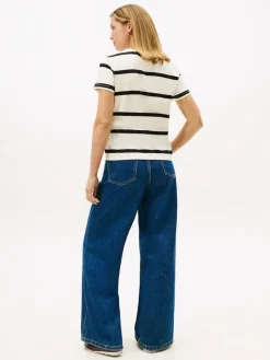 Tommy Hilfiger Shirts*TH SCRIPT REG C-NK SS TEE calico - black stp