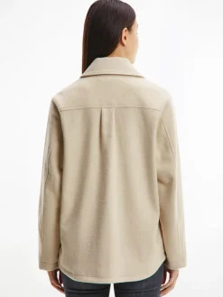 Tommy Jeans Jacken*TJW FRONT POCKET BADGE SHACKET savannah sand