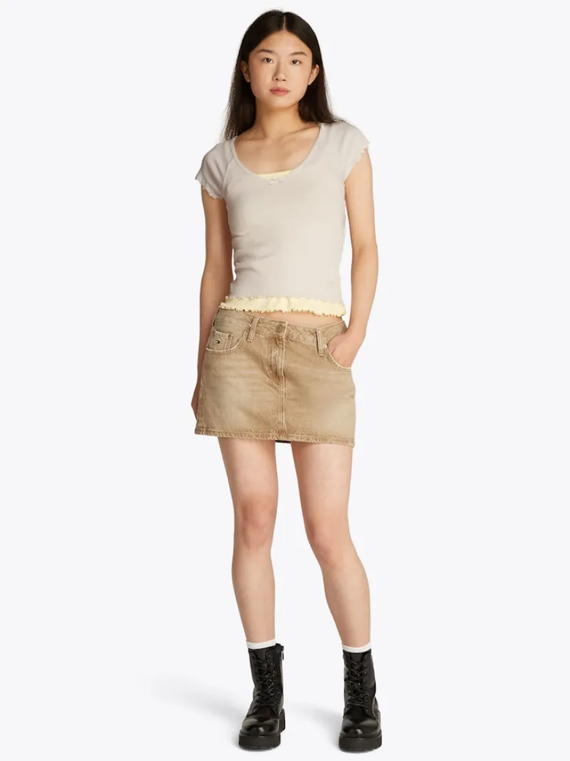 Tommy Jeans Shirts*TJW SLIM VNECK GMD RIB SS ancient white