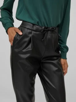 Vila Hosen*VINILLE RW COATED 7/8 PANTS - NOOS Black