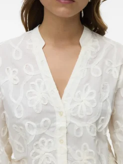 Vero Moda Blusen*VMDAISY LS DETAIL TOP WVN Cloud Dancer