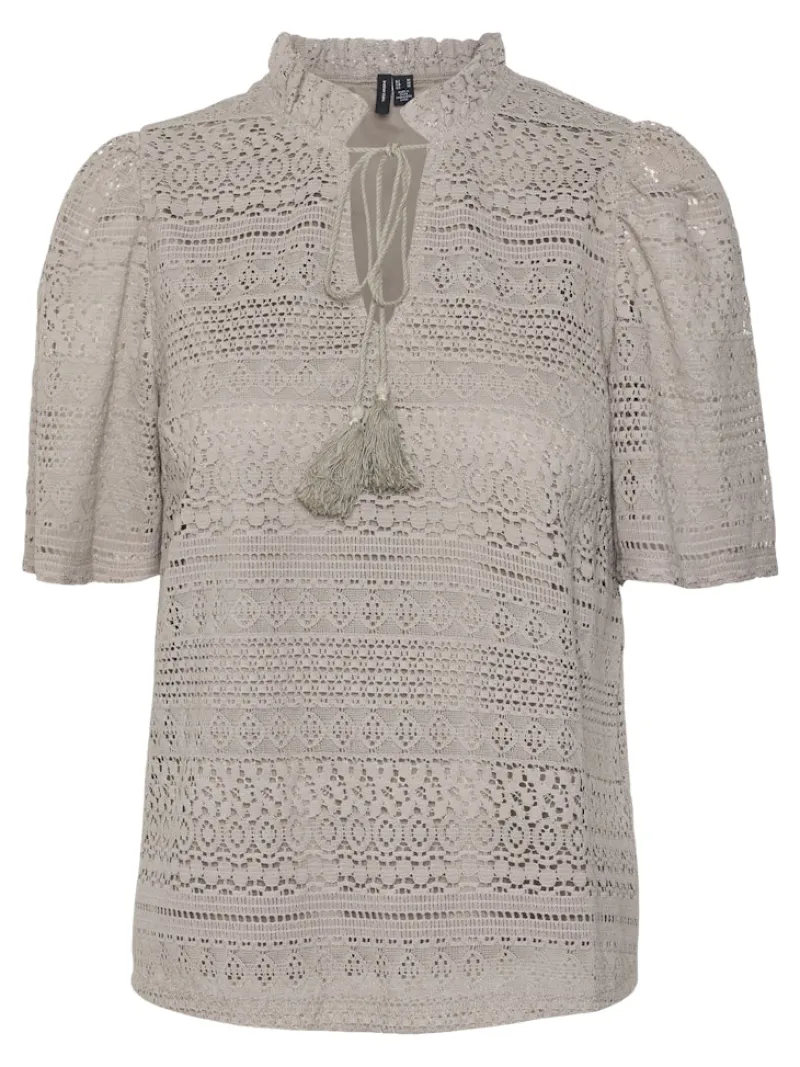 Vero Moda Blusen*VMHONEY LACE S/S TASSEL TOP WVN GA moon rock