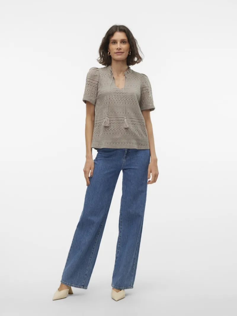 Vero Moda Blusen*VMHONEY LACE S/S TASSEL TOP WVN GA moon rock