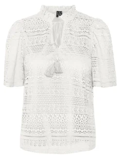 Vero Moda Blusen*VMHONEY LACE S/S TASSEL TOP WVN GA Snow White