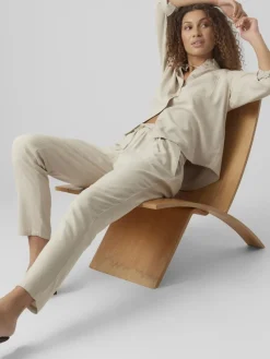 Vero Moda Hosen*VMJESMILO MW ANKLE PANTS WVN NOOS silver lining1