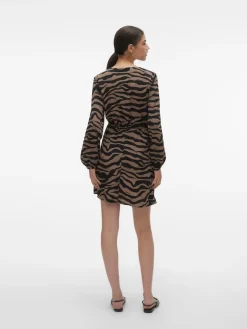 Vero Moda Kleider*VMSHILAH NAJA LS SHORT DRESS WVN GA brown lentil